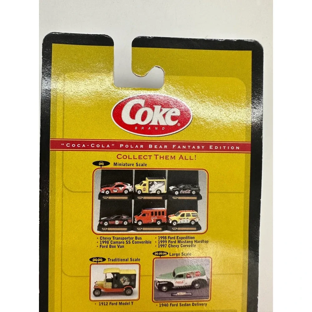 Matchbox Collectibles Coca-Cola Polar Bear 1998 Ford Expedition 1:64 Yellow